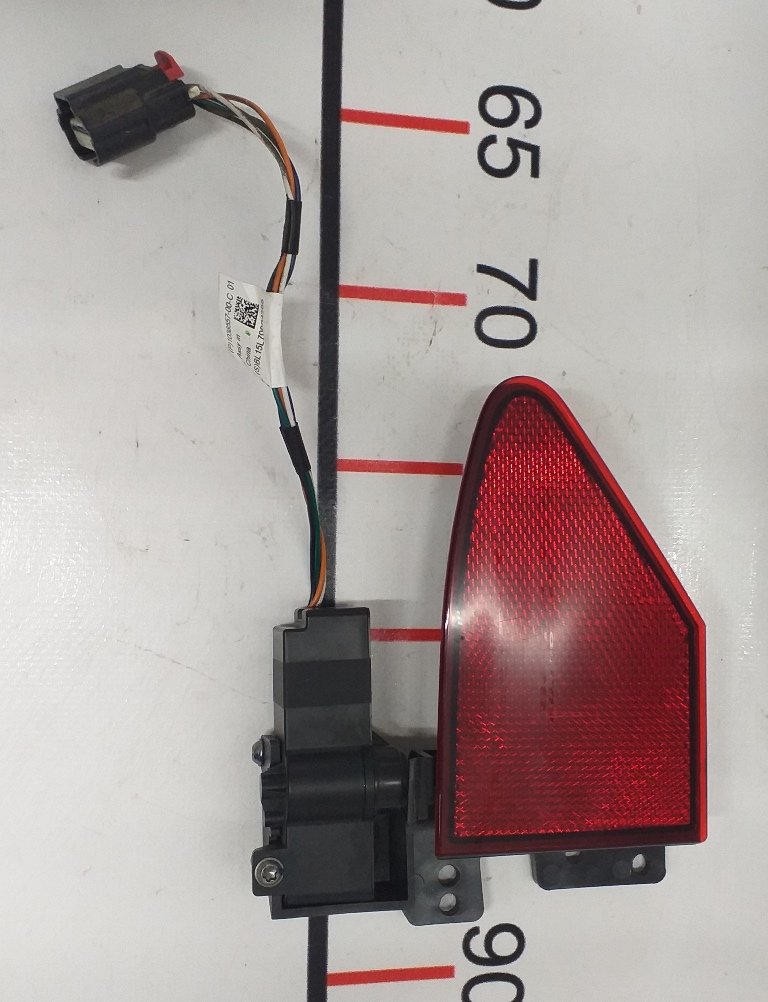 10 Люк порта зарядки с электроприводом Tesla model X S REST 1038548-00-I